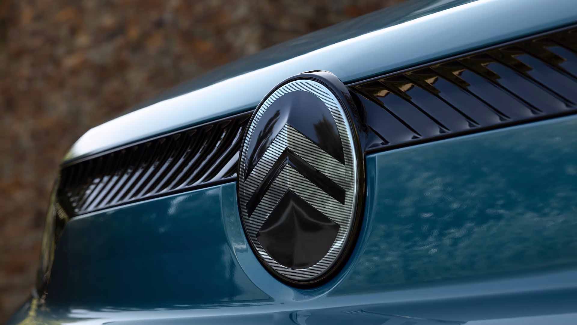 Citroën logo op berlingo